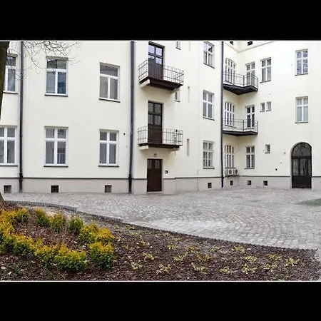 777 Apartment